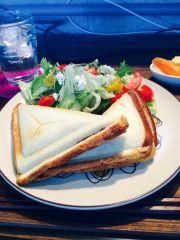 グッぼるカフェ Crucrow